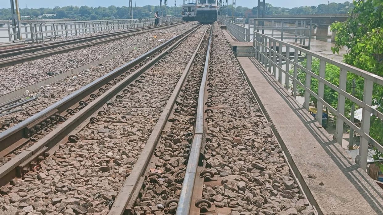 Doubling of railway line between Katra and Tikri in Gonda gets approval