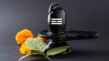 Monday on the first day of Sawan and also Sarvartha Siddhi Yoga