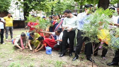 Kumaon Commissioner Deepak Rawat wished Harele festival in haldwani