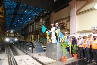 Union MoS for Defence Sanjay Seth flagged off new driverless MRS-1 Metro Trainset