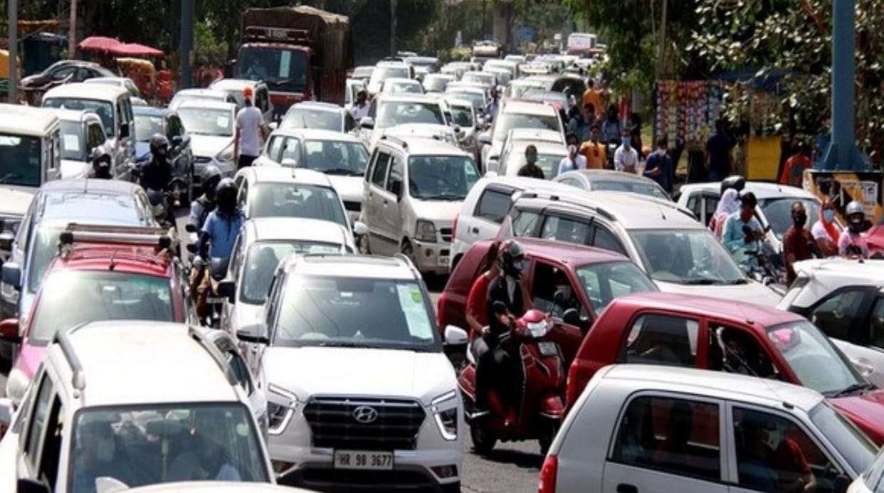 FADA report over 61.9 lakh vehicles sold in April June quarter 09 pc growth