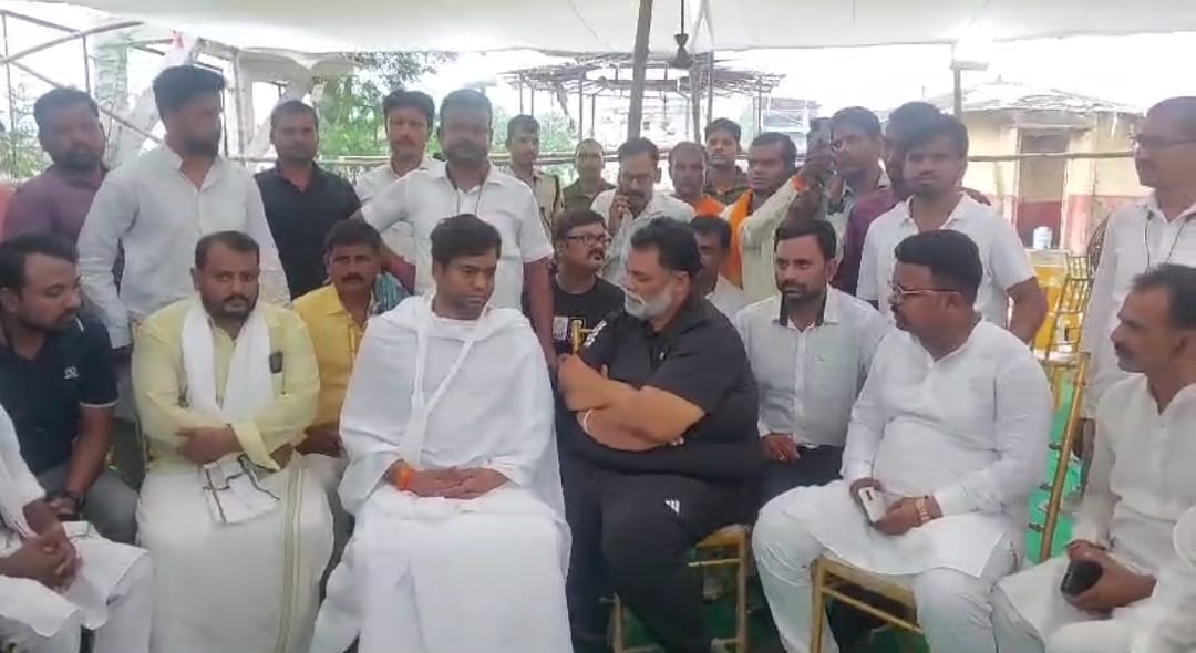 Bihar: Pappu Yadav came to meet Mukesh Sahni, said- All-party meeting should be held to curb crime in Bihar.