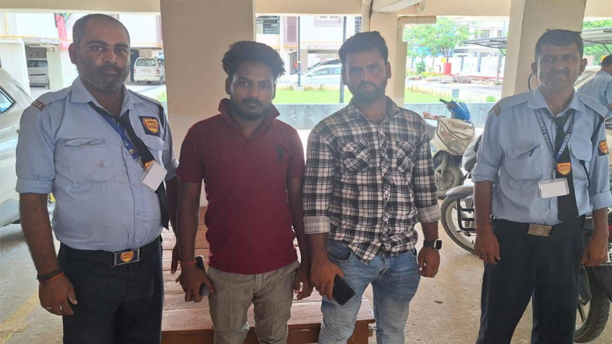 mechanic who went to repair the faulty lift of Lake View Apartment in Gorakhpur's Planetarium was suspended