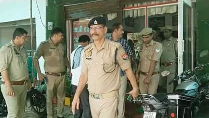 UP: Raid conducted in hotel, boys and girls started running away after seeing police, female officer surprised