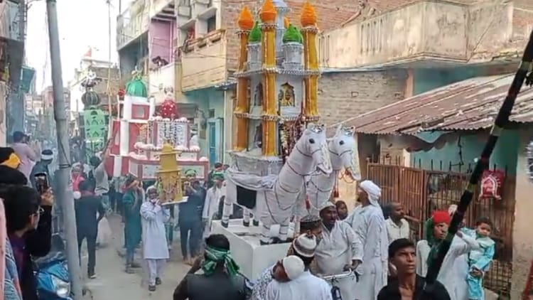 Bihar News: मुजफ्फरपुर के बाद अब नवादा में लहराया गया फलस्तीन का झंडा, ताजिया जुलूस के दौरान ऐसा हुआ