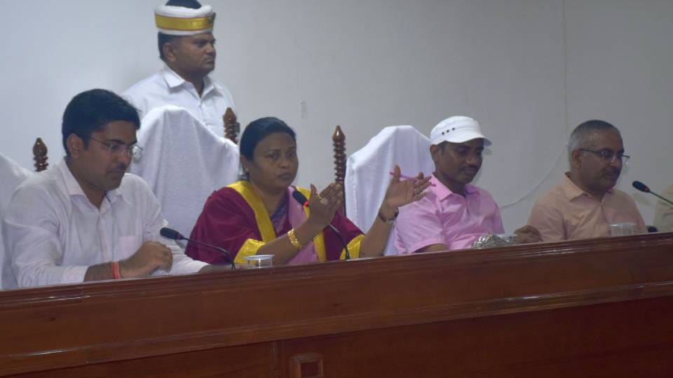 councilor told mayor that not single work done in ward for year In Agra complained of neglect