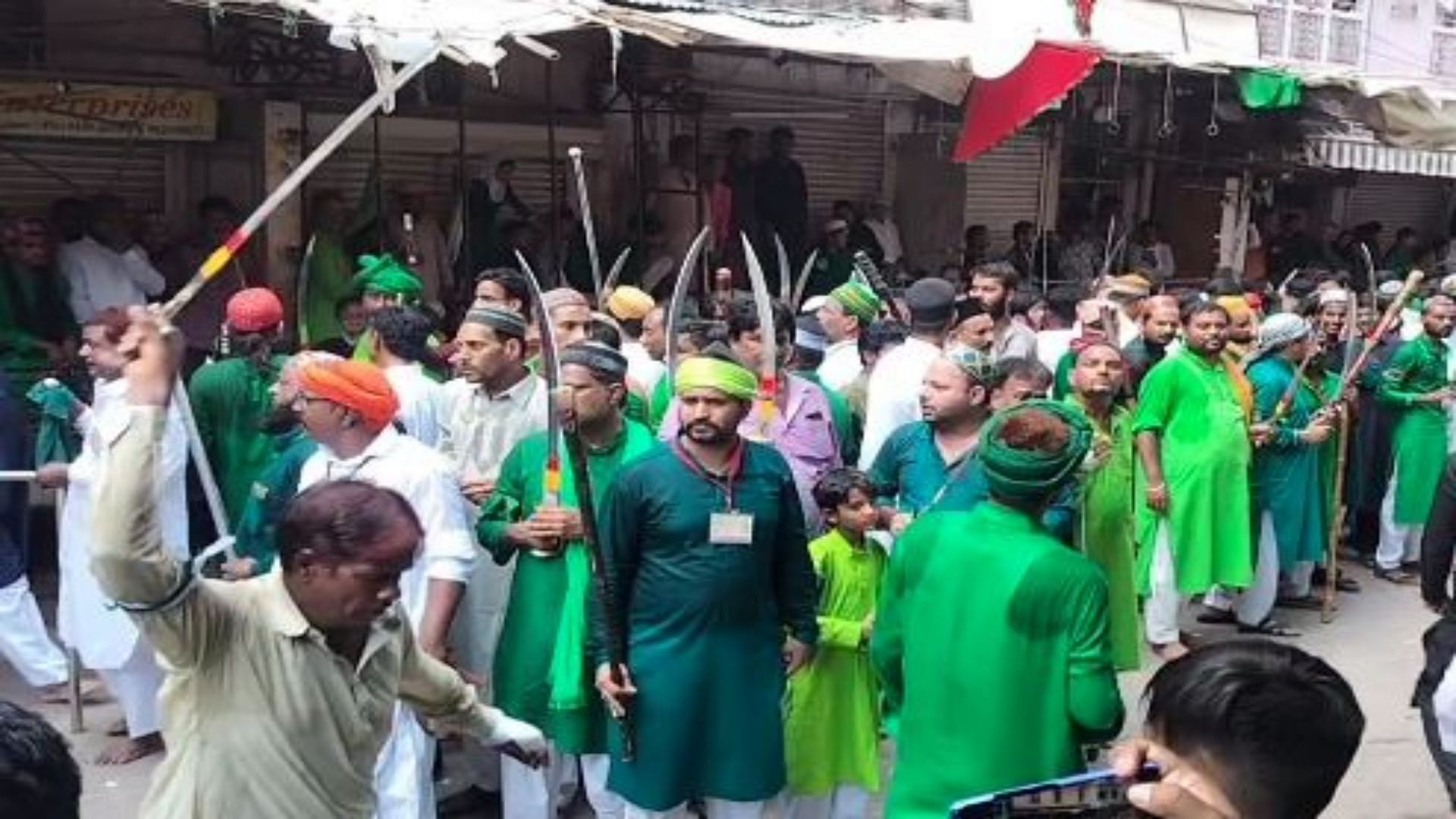 Ajmer: Haidaus Played With Naked Swords In The Memory Of Imam Hussain ...