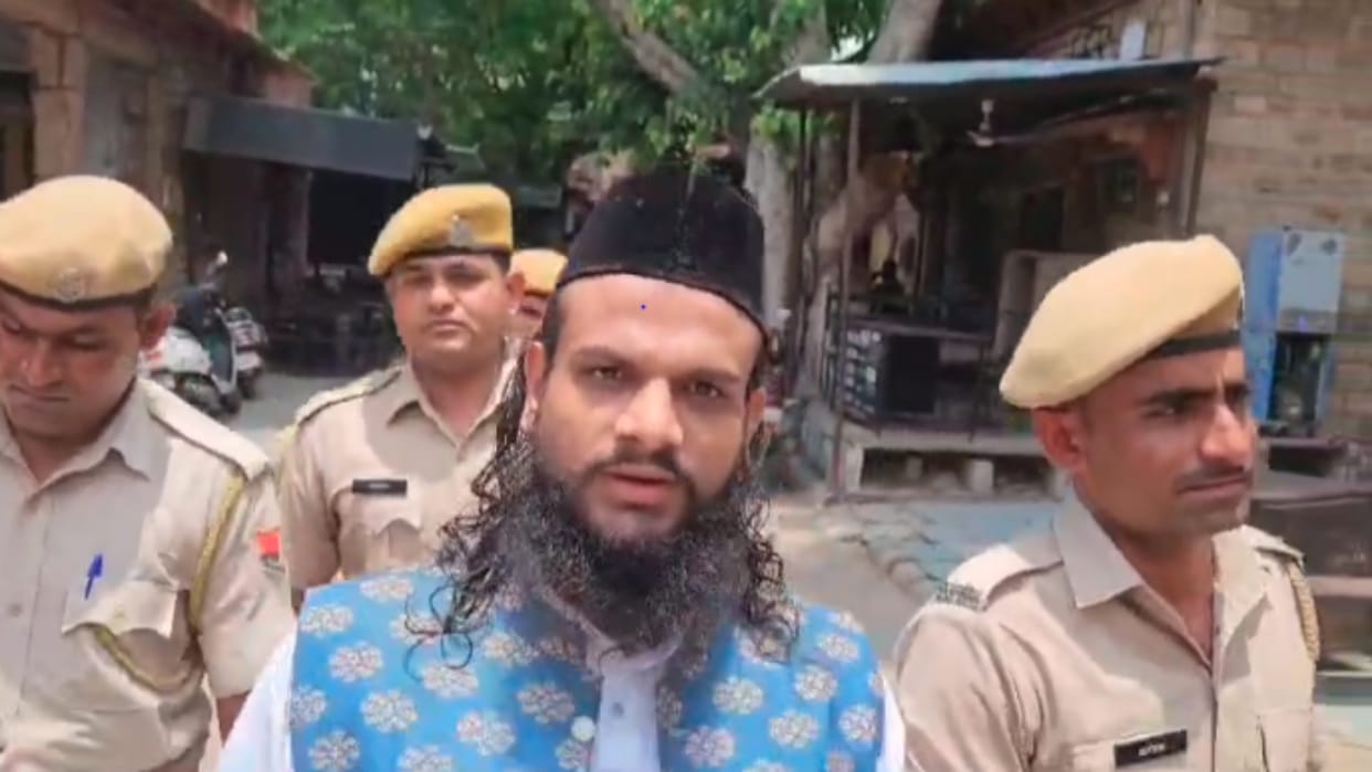 Ajmer Ban on bail of Gauhar Chishti who raised slogan Sir Tan Se Juda