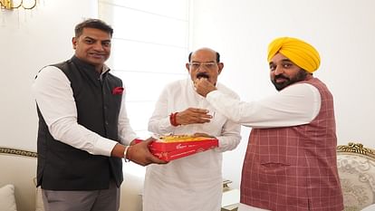 Jalandhar MLA Mohinder Bhagat took oath as MLA in Chandigarh