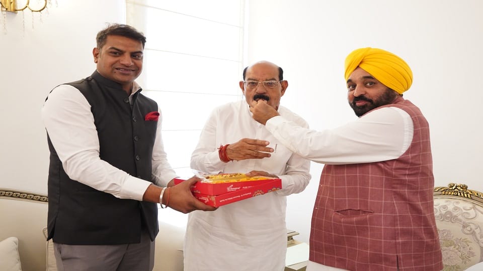 Jalandhar MLA Mohinder Bhagat took oath as MLA in Chandigarh