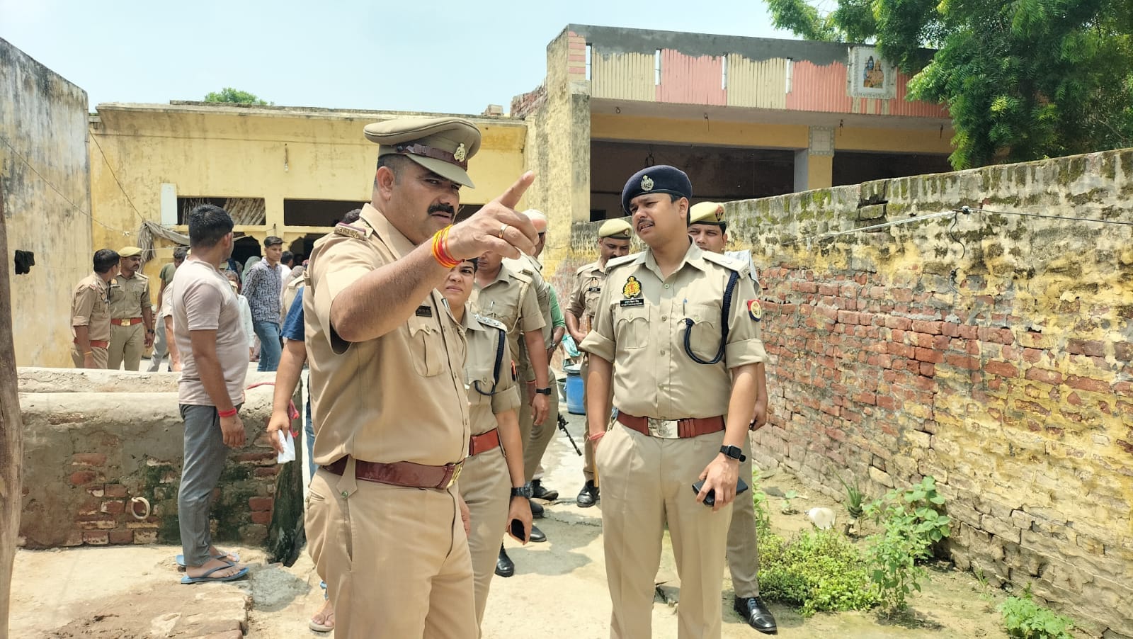 Brother absconded after killing his sister: Postmortem of the body was done by joining the neck