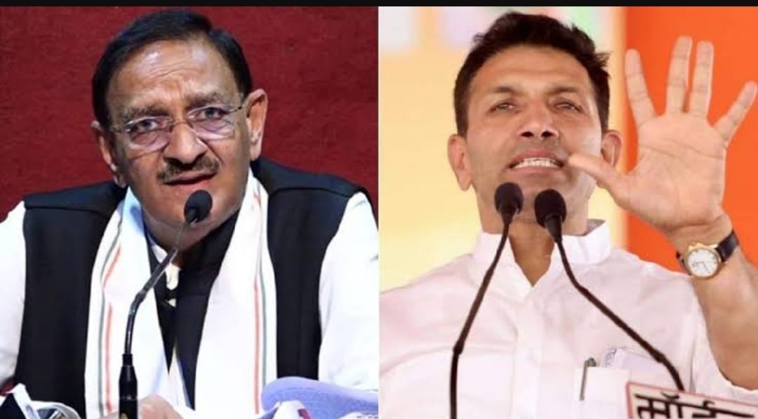 Indore:Patwari is facing opposition from his own home area, two leaders raised questions on his working style.