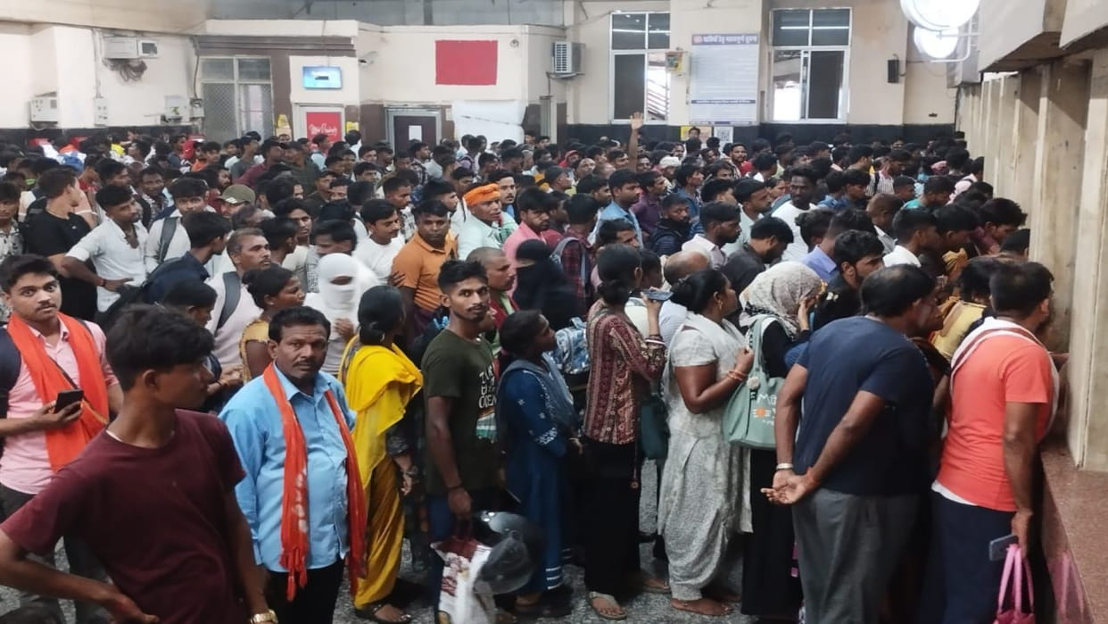passengers of Bihar and Jharkhand trains using Rail Madad App and calling on number 139 in sawan