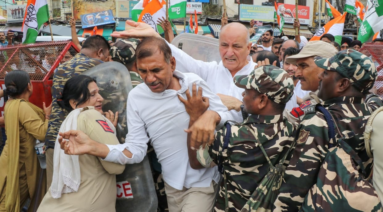 jammu congress protest leaders detained as police foils march to Raj Bhawan in Jammu