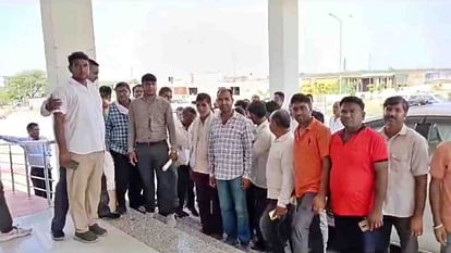 Nagaur News: भुगतान न होने से राशन डीलर परेशान, आंदोलन की दी चेतावनी; बोले- भूखे मरने की स्थिति में है परिवार Nagaur News: Ration dealers troubled by non-payment warned of agitation