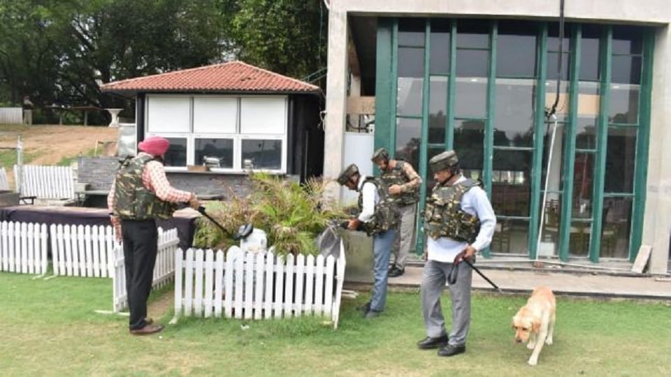 Bomb call in Chandigarh Lake Club its  police mock drill