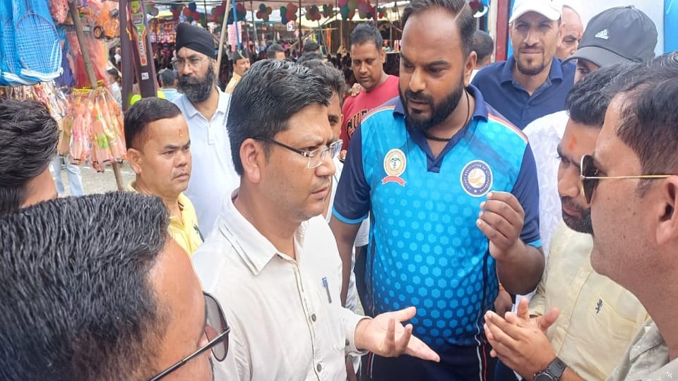 Congressmen angry over not inviting Leader of Opposition Yashpal Arya to Bhimtal Harela Mahotsav