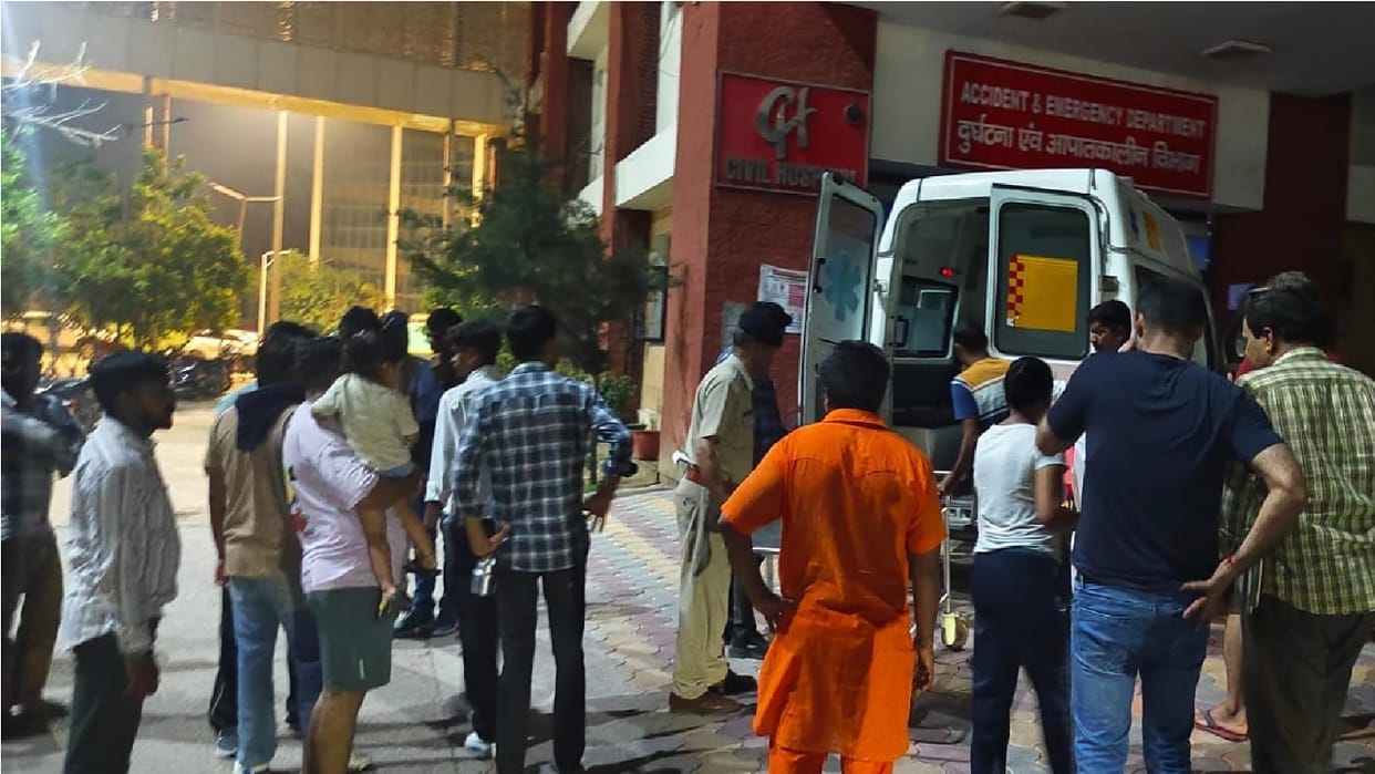 Robbery in Shaheed Express, Two passengers stabbed for resisting, attack happened after leaving Ambala Cantt