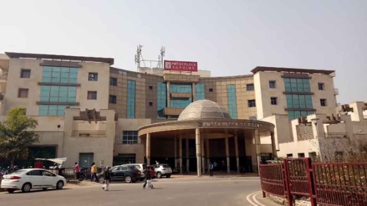 Ligaments brain dead donor transplanted PGI making first institute North India achieve this feat