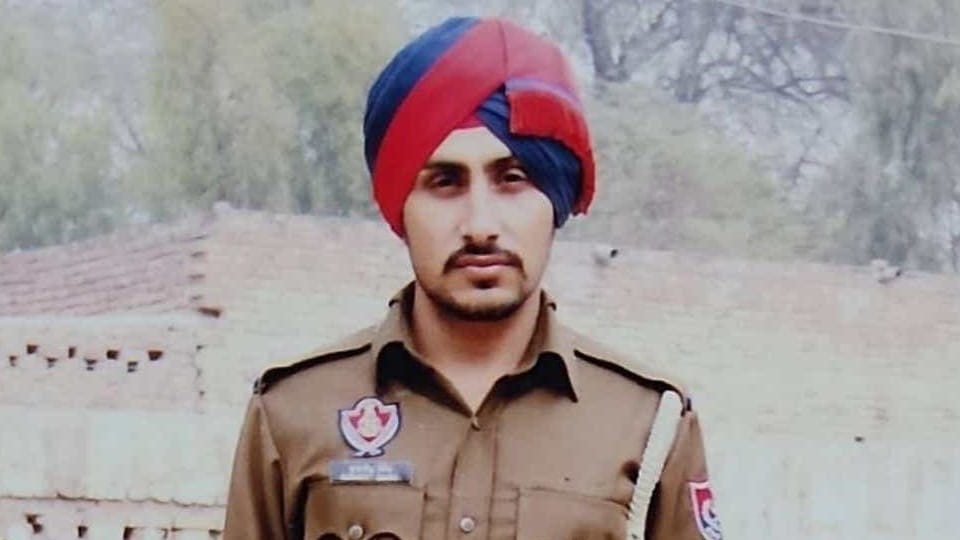 Faridkot police employee arrested by Mohali STF with heroin