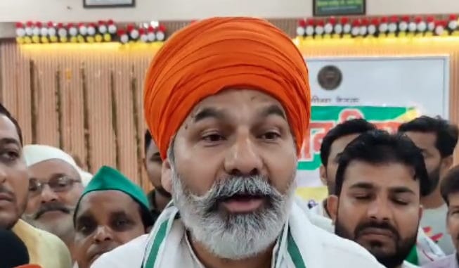 UP News: BKU national spokesperson Rakesh Tikait threatened to throw acid and kill him