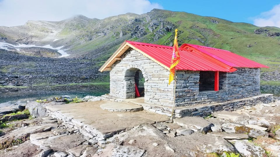 Case of the famous temple of Devikund bageshwar