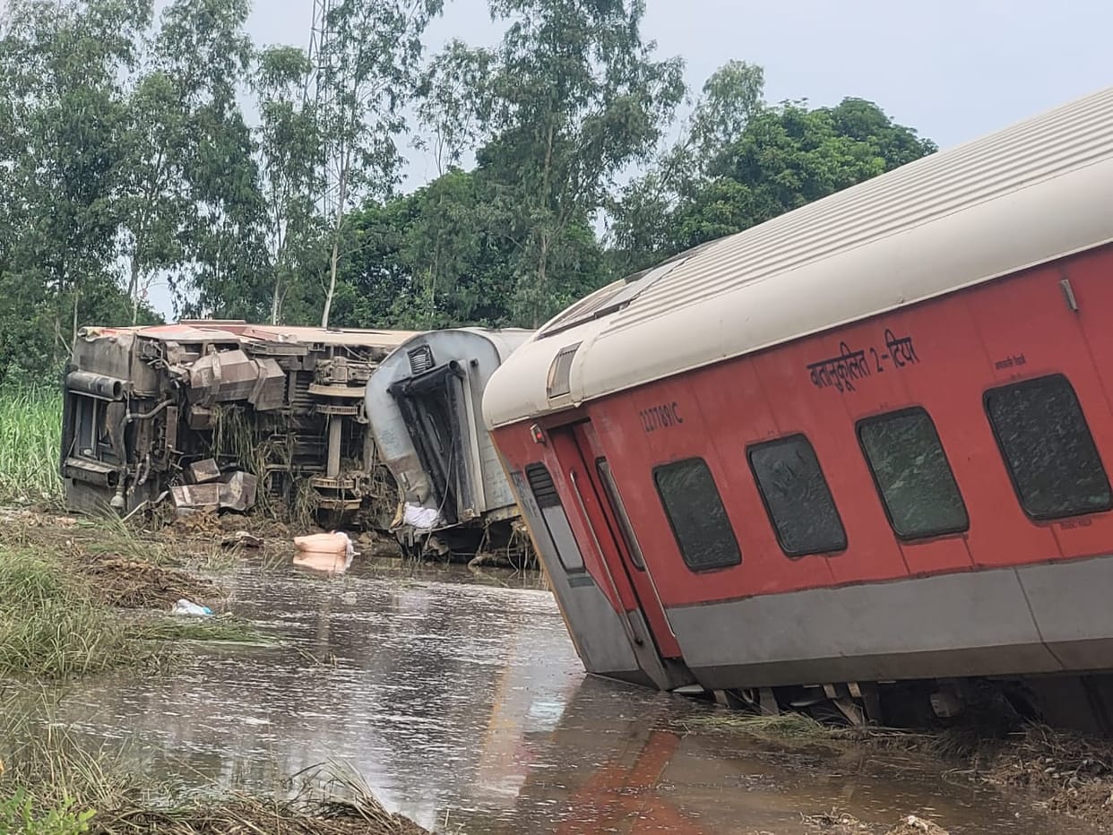 Gonda Rail Accident: train driver's audio viral.