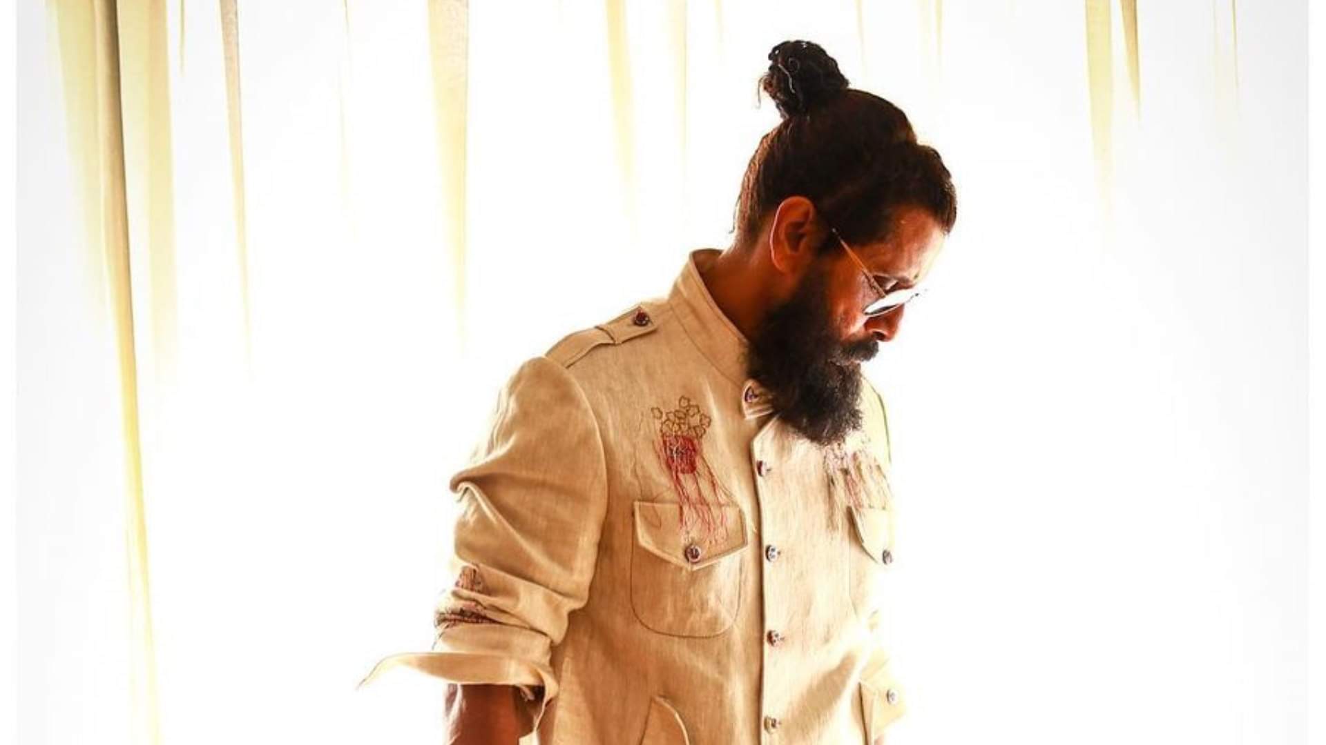 Thangalaan actor Vikram opened up about his bond with Aishwarya Rai Bachchan and Abhishek Bachchan