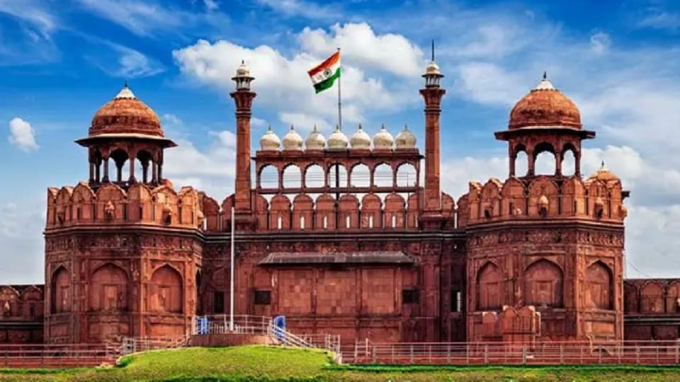 Delhi: Security of Red Fort breached again
