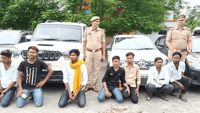 झांसी में रिंकू राजपूत संग 20 साथी गिरफ्तार: जेल से छूटते ही निकाला था हाईवे पर 'भौकाली जुलूस'; देखें Video Rinku Rajput arrested along with 20 who took out a procession with a huge crowd in Jhansi