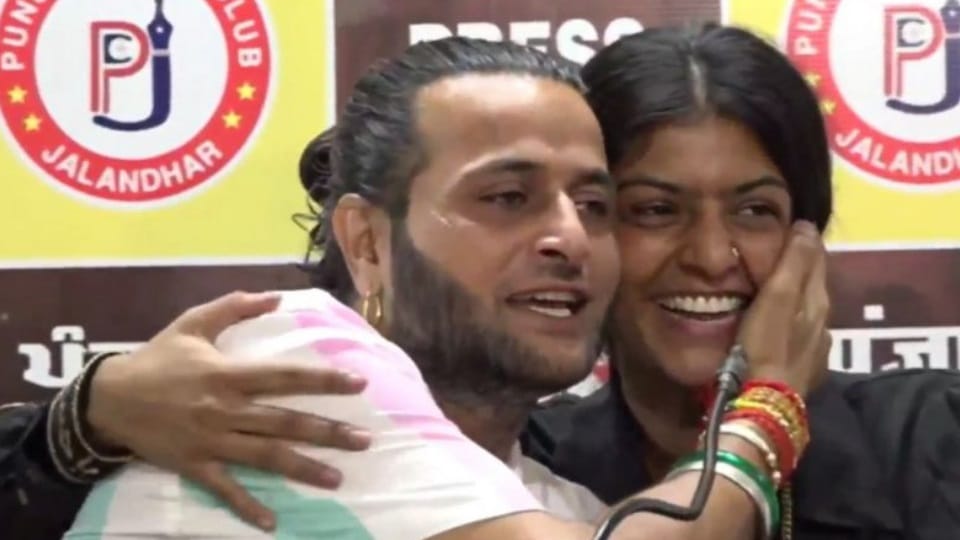 Family feud of Jyoti Nooran of Nooran Sisters reached police station in Jalandhar