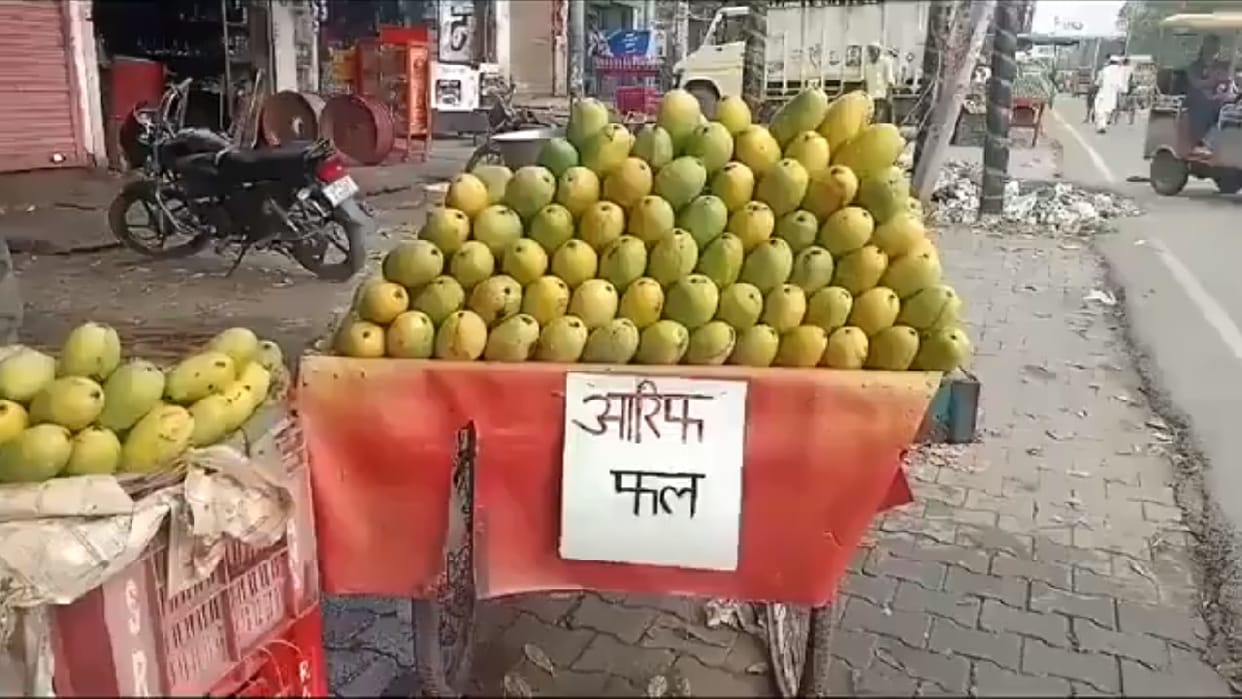 order issued to shopkeepers to write their names out of shops on route of Kanwar Yatra in Firozabad