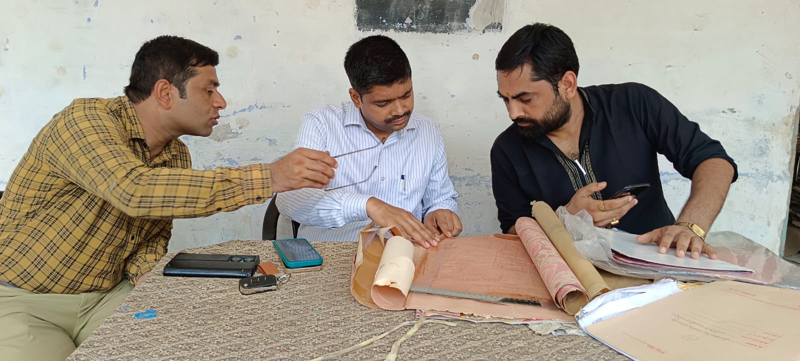 Seventy years old documents found in Hastinapur, map of Mahabharata period also found