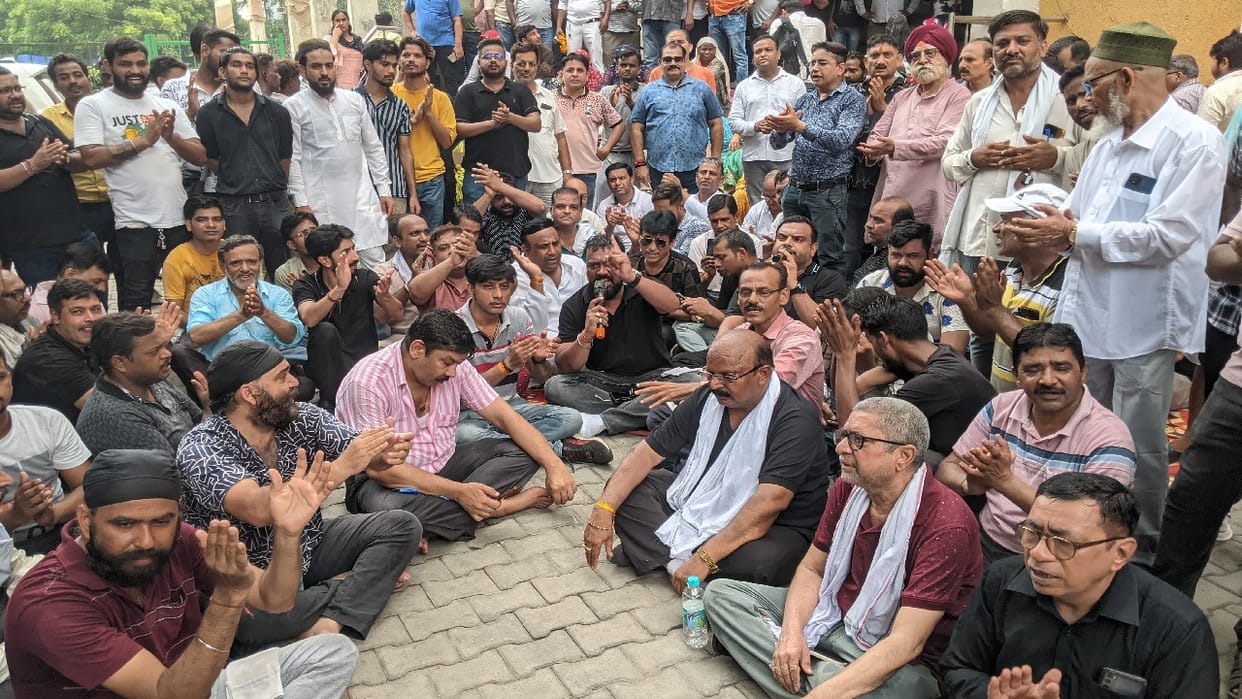 Traders demonstrated at corporation headquarters in Ghaziabad
