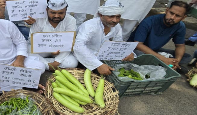 Nameplate Row: Protest against decision in Meerut, AAP workers sell vegetables with name posters