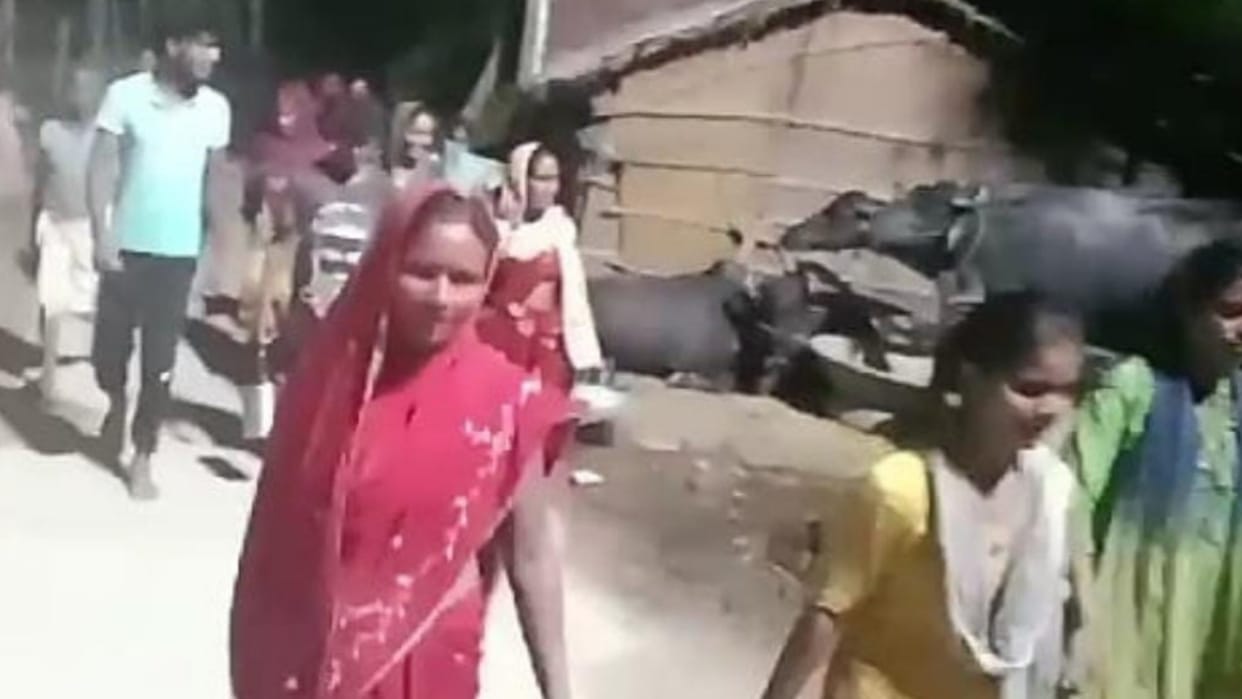 Police team rescued 140 people stranded in river island in Bahraich.
