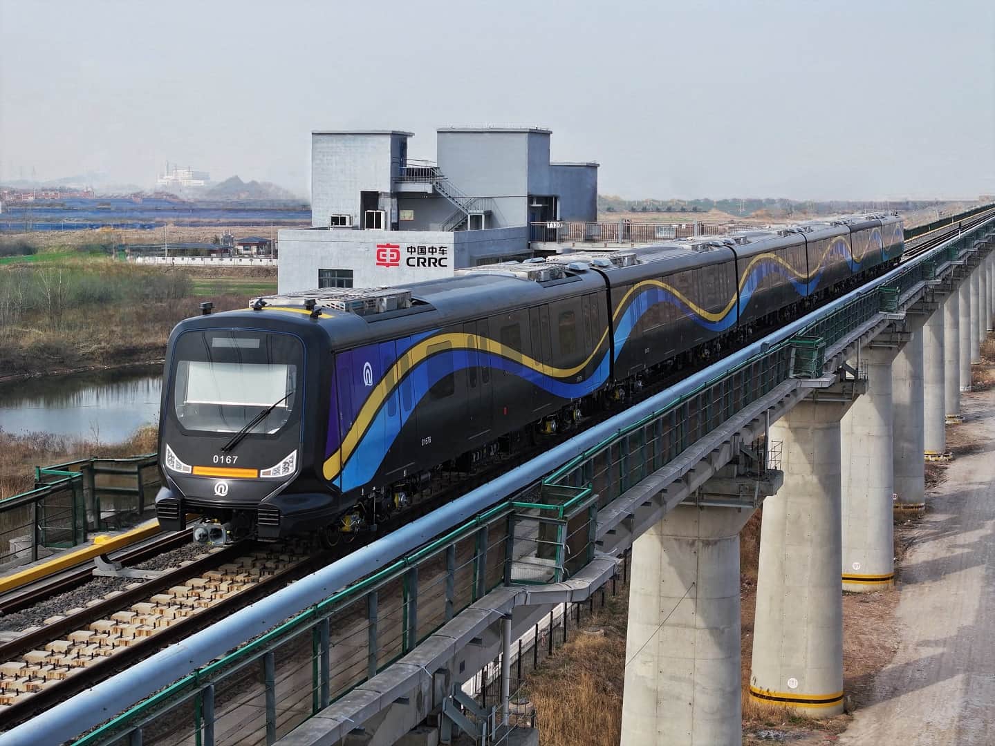 China makes first high-speed carbon fiber passenger train in history Know Details