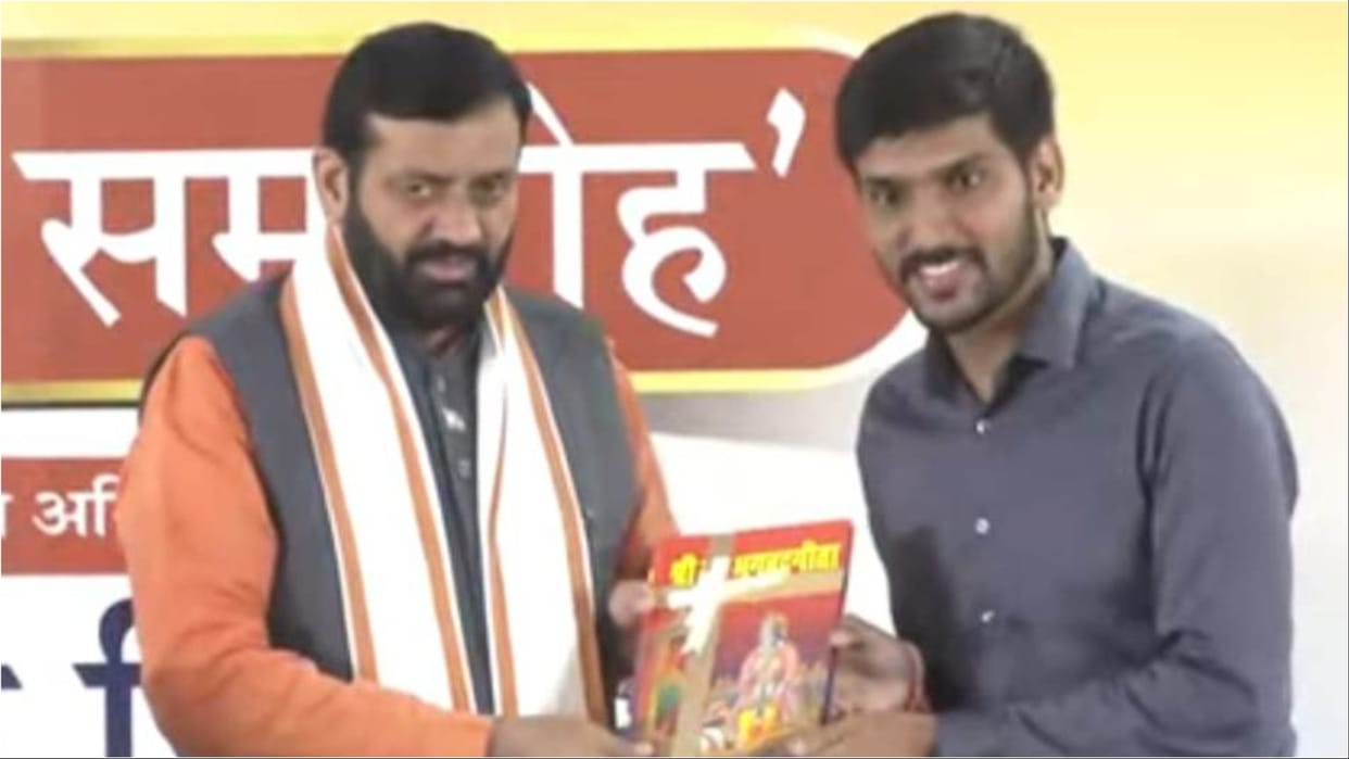 Rewari: Chief Minister Nayab Saini honored Sandeep who was successful in HCS