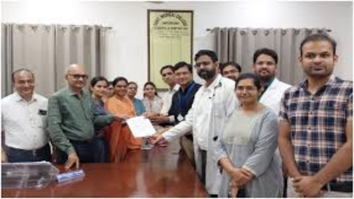 Rajasthan News: Govt. Medical College teachers will go on mass leave, dissatisfaction regarding service rules