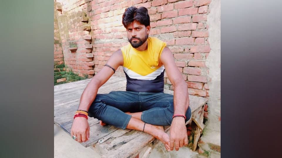farmer died after coming in contact with an HT line coming from roof of house In Etah