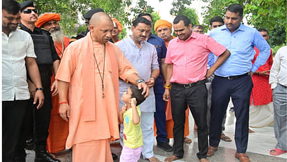 occasion of Guru Purnima, CM Yogi took blessings by performing Rudrabhishek at Gorakhpur Gorakhnath temple