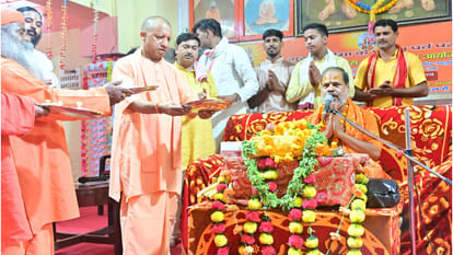 CM Yogi Adityanath was also present the occasion of conclusion of Shri Ram Katha organized at Gorakhpur temple