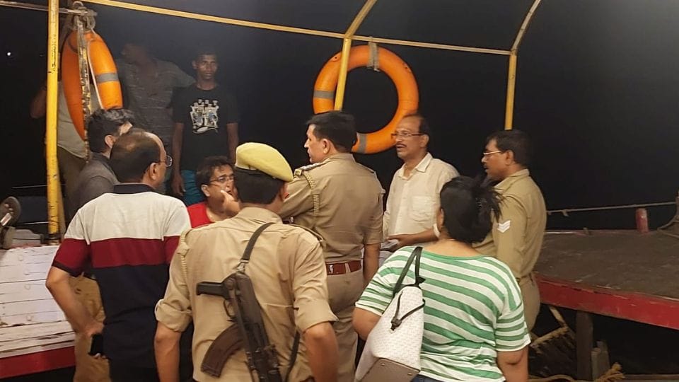 woman who fell into Ganga river from boat not found even second day husband pleaded