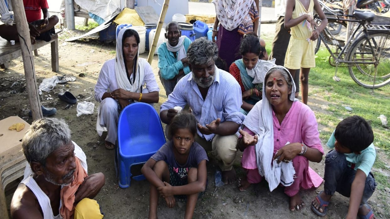 Uncontrolled dumper overturned on hut in Lucknow, couple, two sons and unborn child died