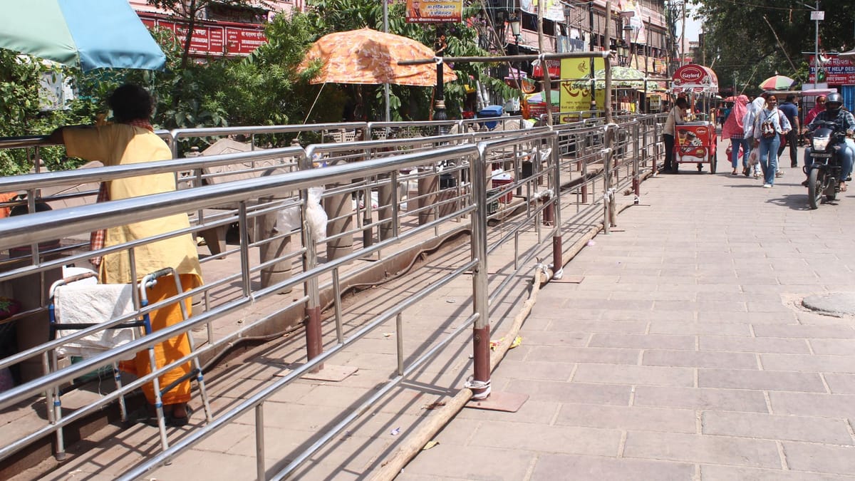 Sawan 2026: दशाश्वमेध-गोदौलिया मार्ग पर हफ्ते में केवल दो दिन बैरिकेडिंग, पुलिस प्रशासन ने लिया निर्णय