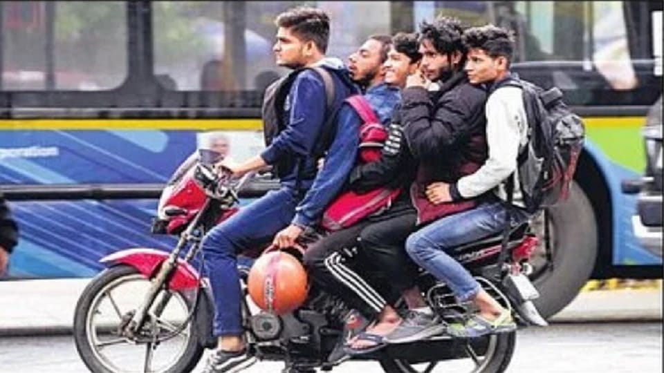 Delhi Police Report: Permit violation cases increased by more than 45 percent in the capital.