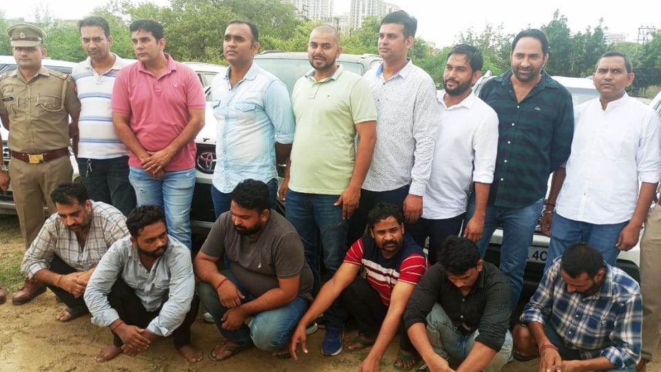 police arrested ten accused who stole luxury car by making duplicate keys In Noida