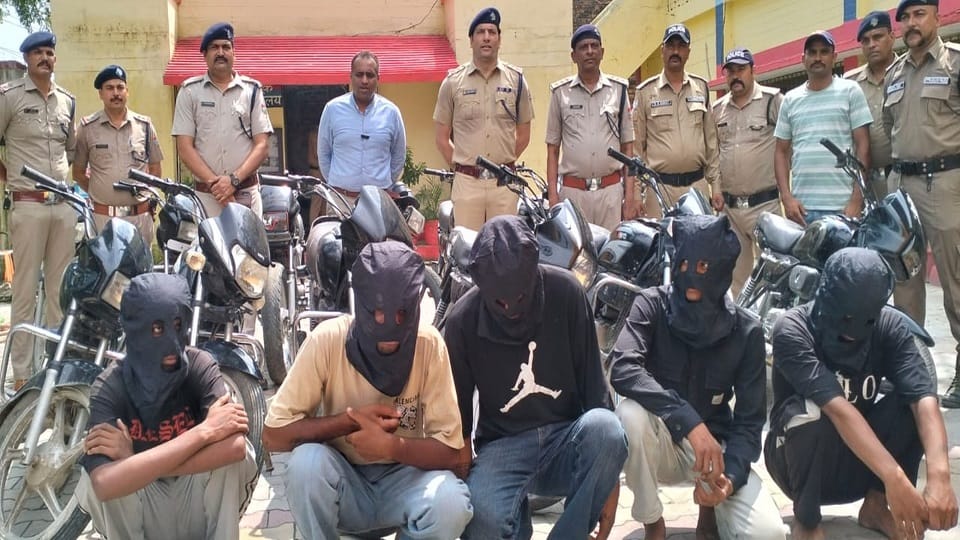 Police busted interstate autolifter gang in bazpur