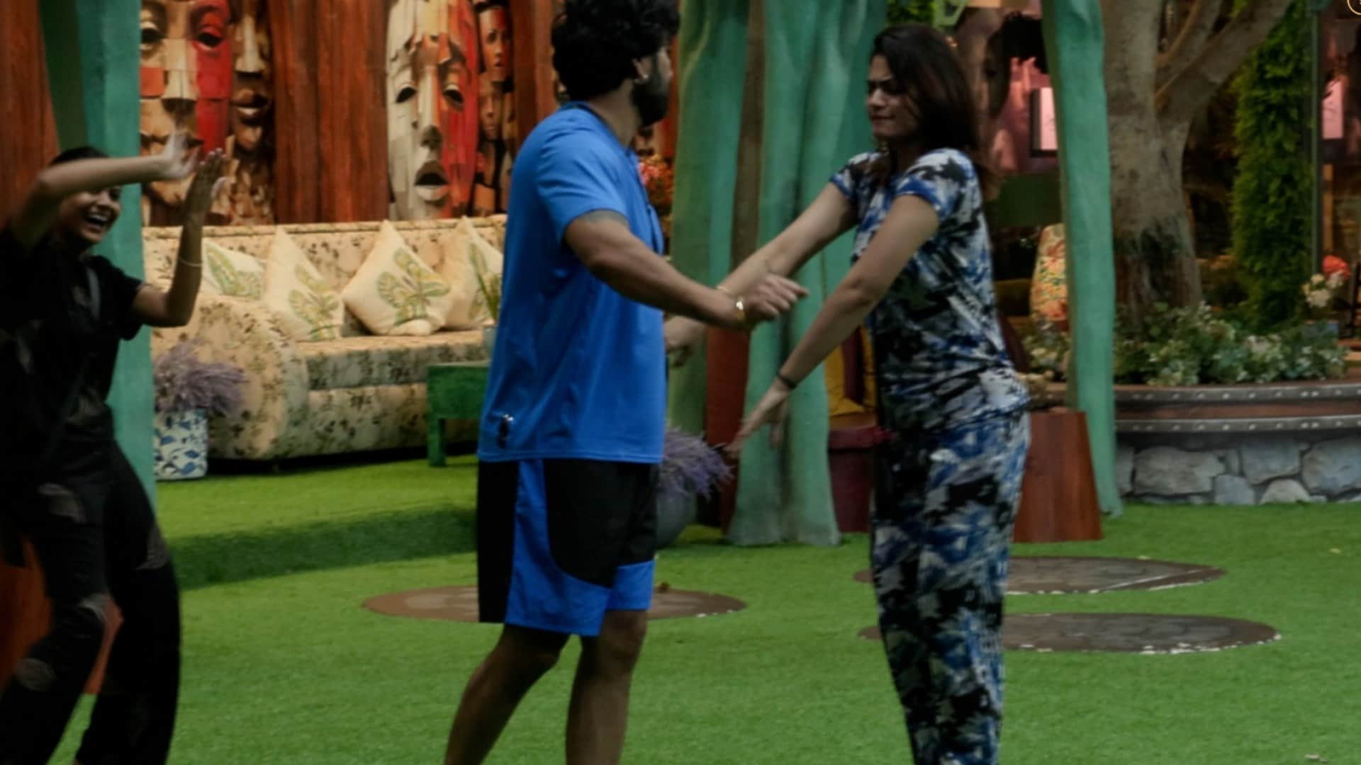 Big Boss OTT 3 in controversy due to its content Shiv Sena MLC demanded to ban the show