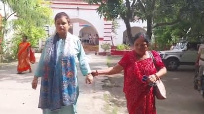Bihar News: bihar police searching for BJP party ex minister daughter in law love affair with staff, wife shot